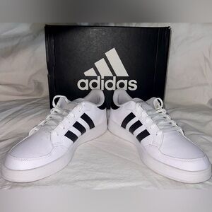 Women’s Adidas Breaknet black/white tennis shoes